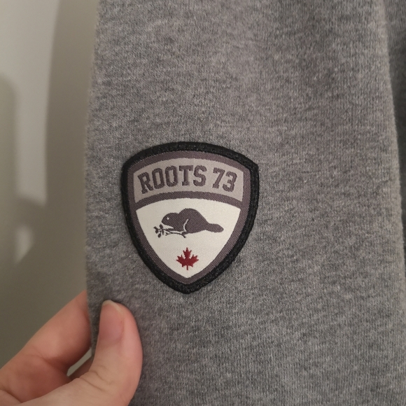 RootsXGraybar Canada collared pullover - Picture 5 of 6